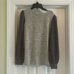 Blouse with animal print sleeves. Sz S